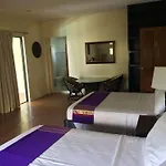 Campanile Sesquieres Hotel