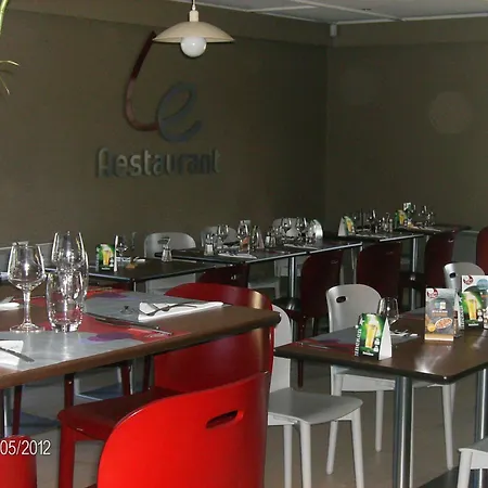 Campanile Sesquieres Hotel 3*