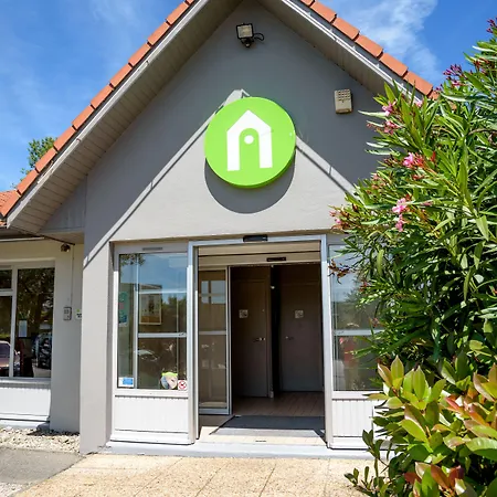 Hotel Campanile Sesquieres