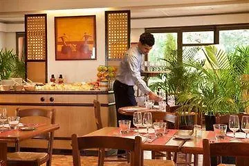 Campanile Sesquieres 3* Тулуза