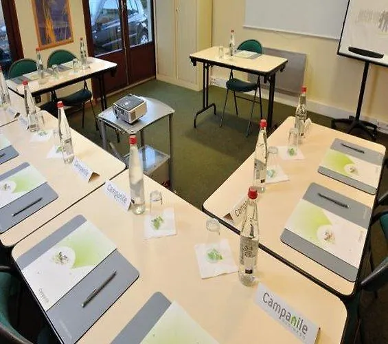 Hotel Campanile Sesquieres