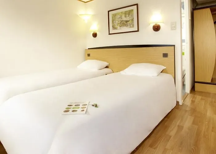 Campanile Sesquieres Hotel 3*