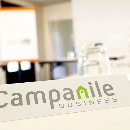 מלון Campanile Sesquieres
