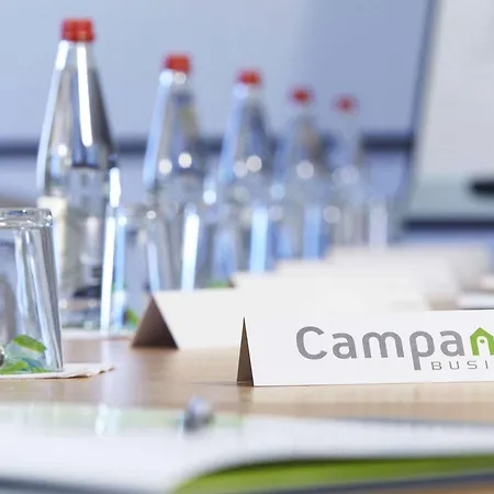 瑟斯库艾钟楼酒店 酒店