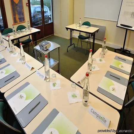 فندق Campanile Sesquieres