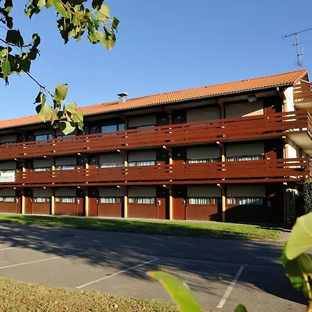 Campanile Sesquieres فندق